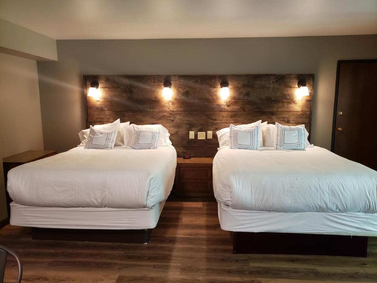 Rib Mountain Inn Wausau Room photo