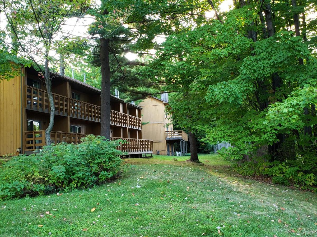 Rib Mountain Inn Wausau Exterior photo